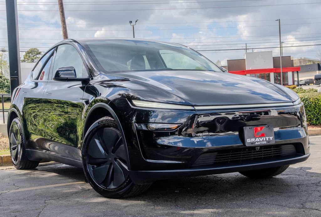 Used 2026 Tesla Model Y Long Range image 3