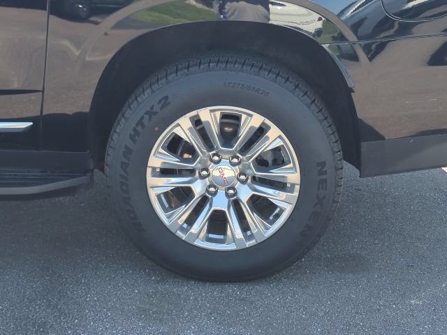 Used 2023 GMC Yukon XL Denali AWD/4WD image 34