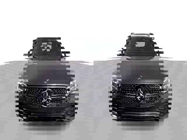 Used 2021 Mercedes-Benz GLC 300 image 3