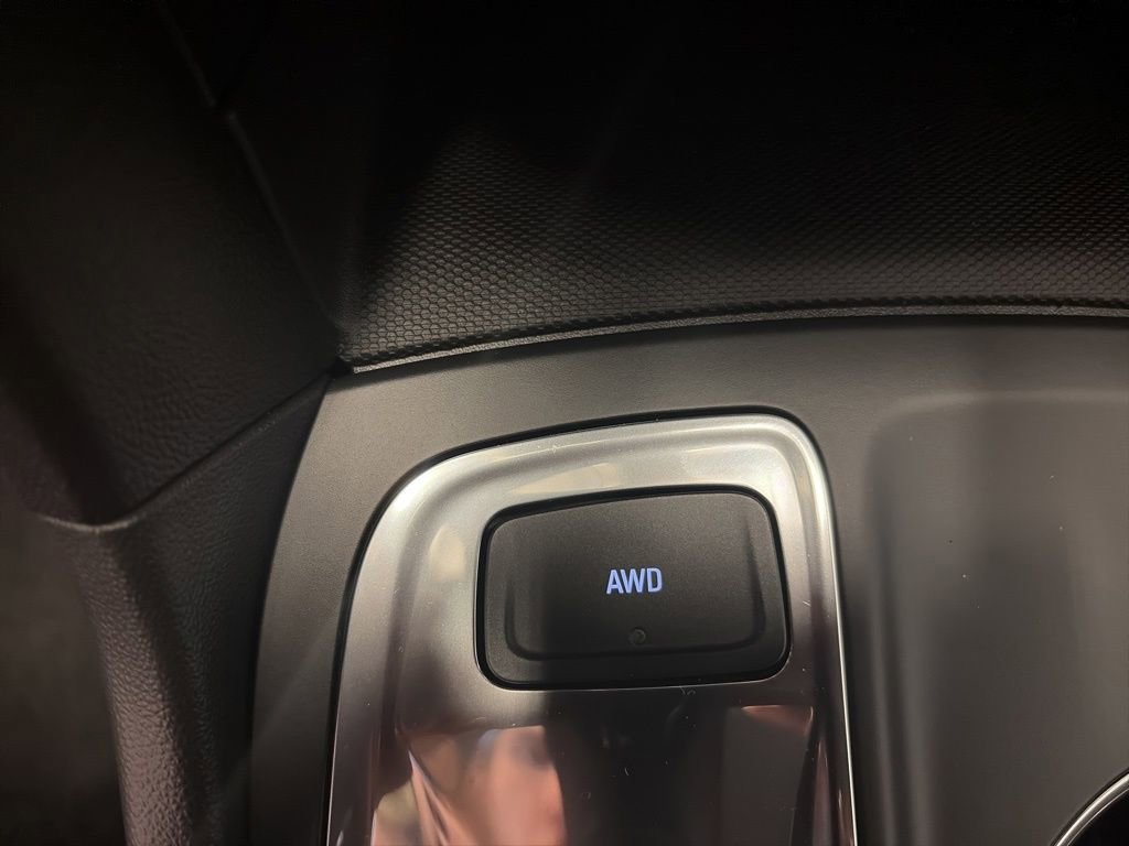 Used 2023 Chevrolet Equinox LT AWD/4WD image 30