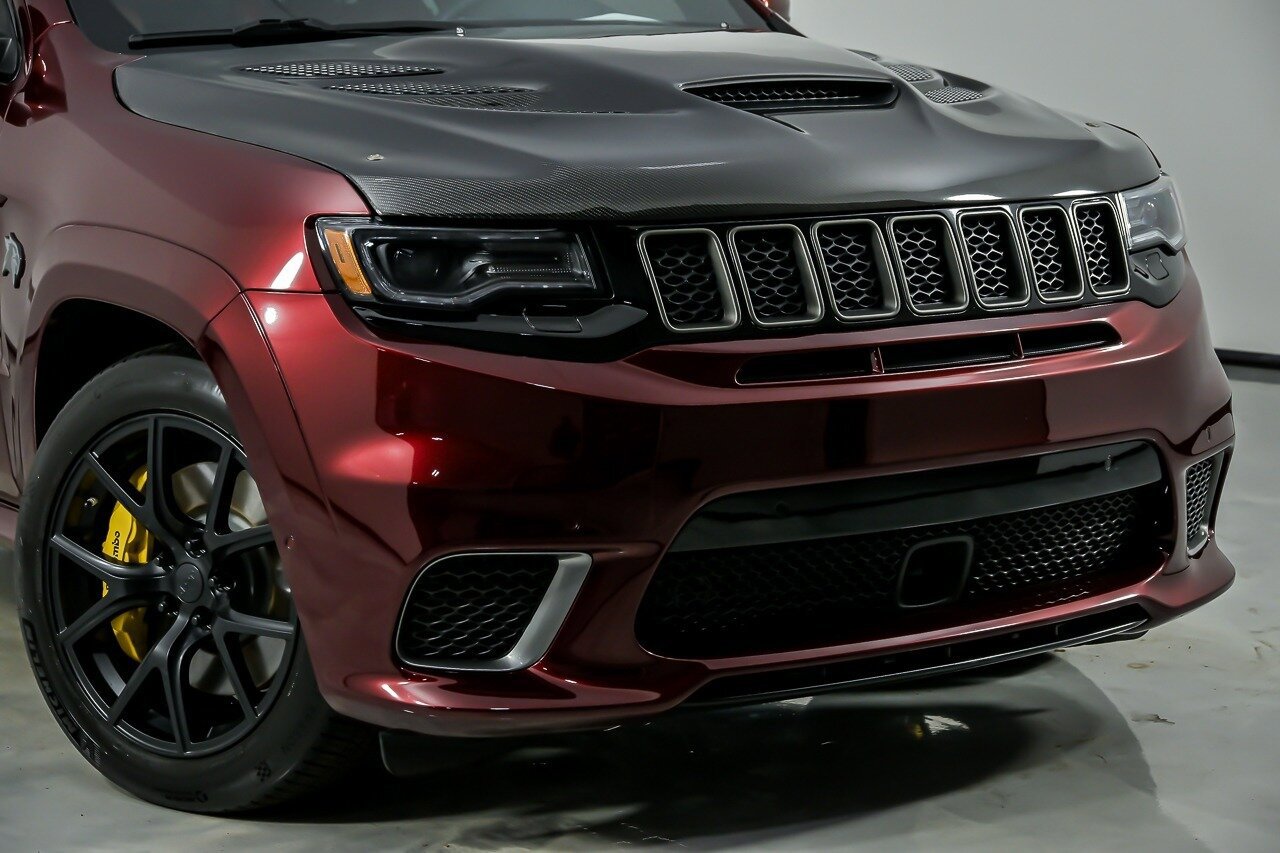 Used 2018 Jeep Grand Cherokee Trackhawk AWD/4WD image 3