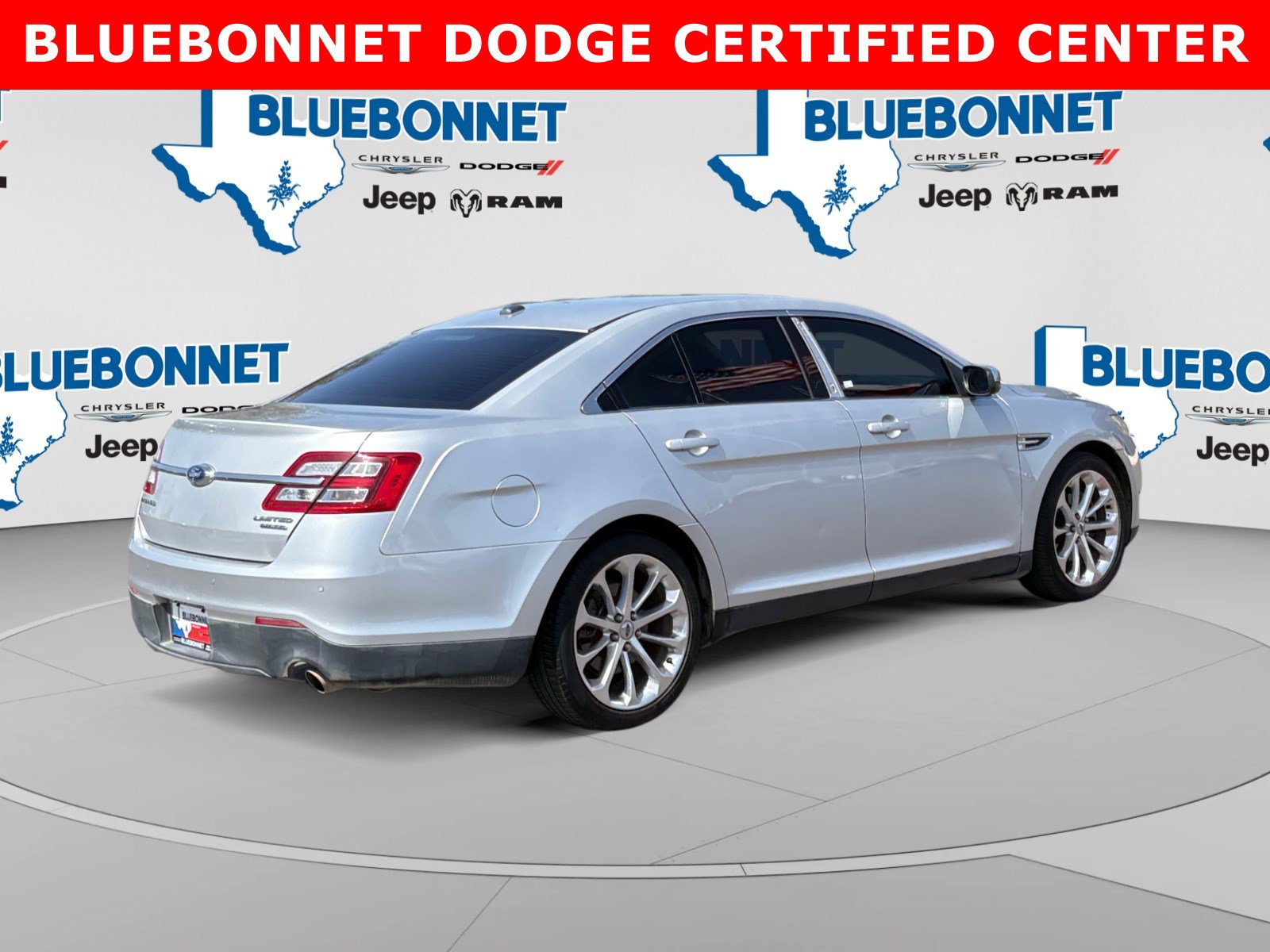 Used 2014 Ford Taurus Limited w/ Equipment Group 301A FWD image 5