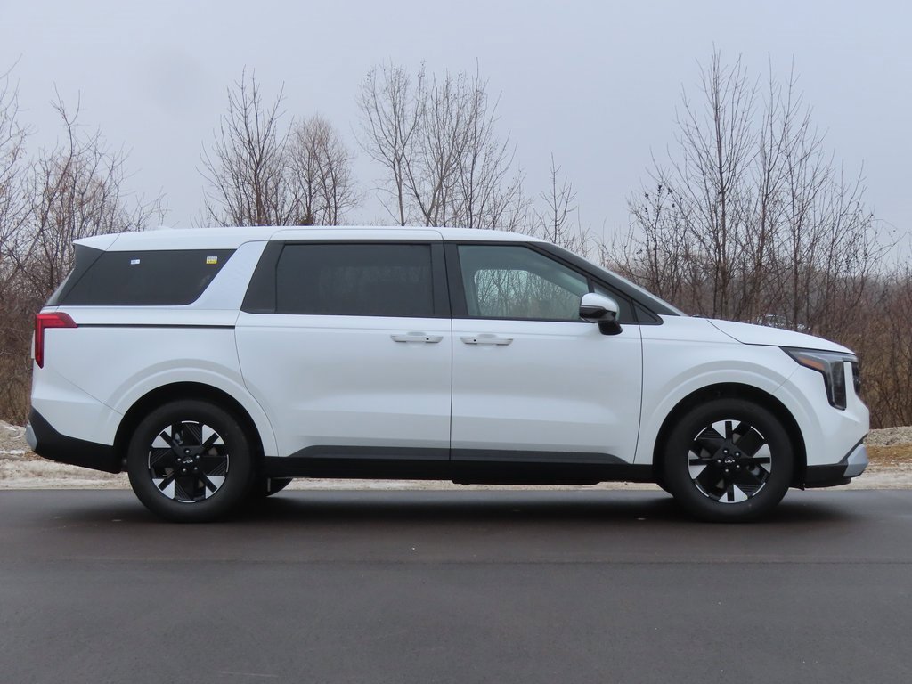 New 2026 Kia Carnival LXS image 2