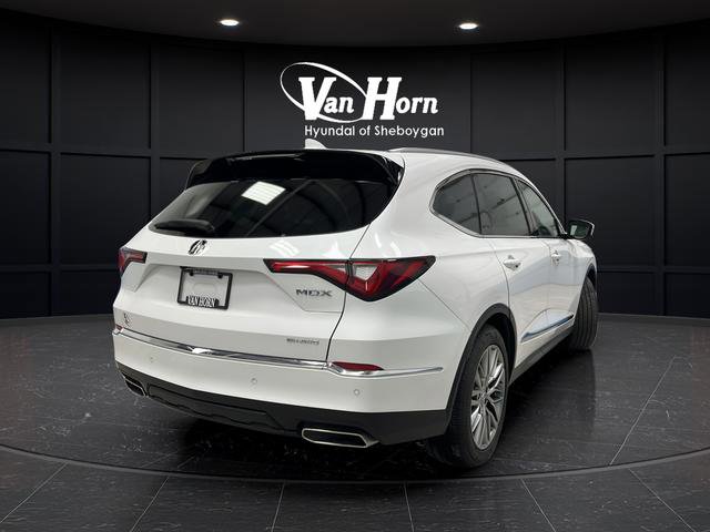 Used 2024 Acura MDX SH-AWD w/ Advance Package image 3