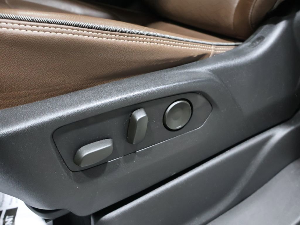 Used 2021 Chevrolet Tahoe High Country image 14