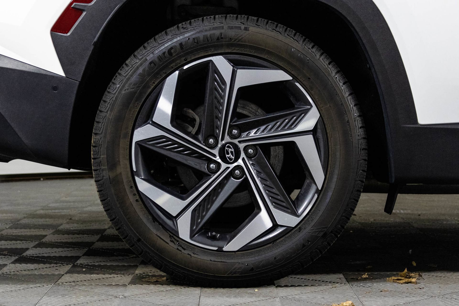 Used 2023 Hyundai Tucson Limited image 44