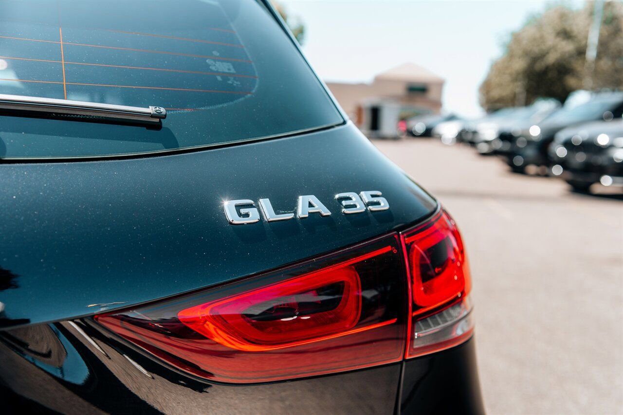 Used 2023 Mercedes-Benz GLA 35 AMG 4MATIC image 13