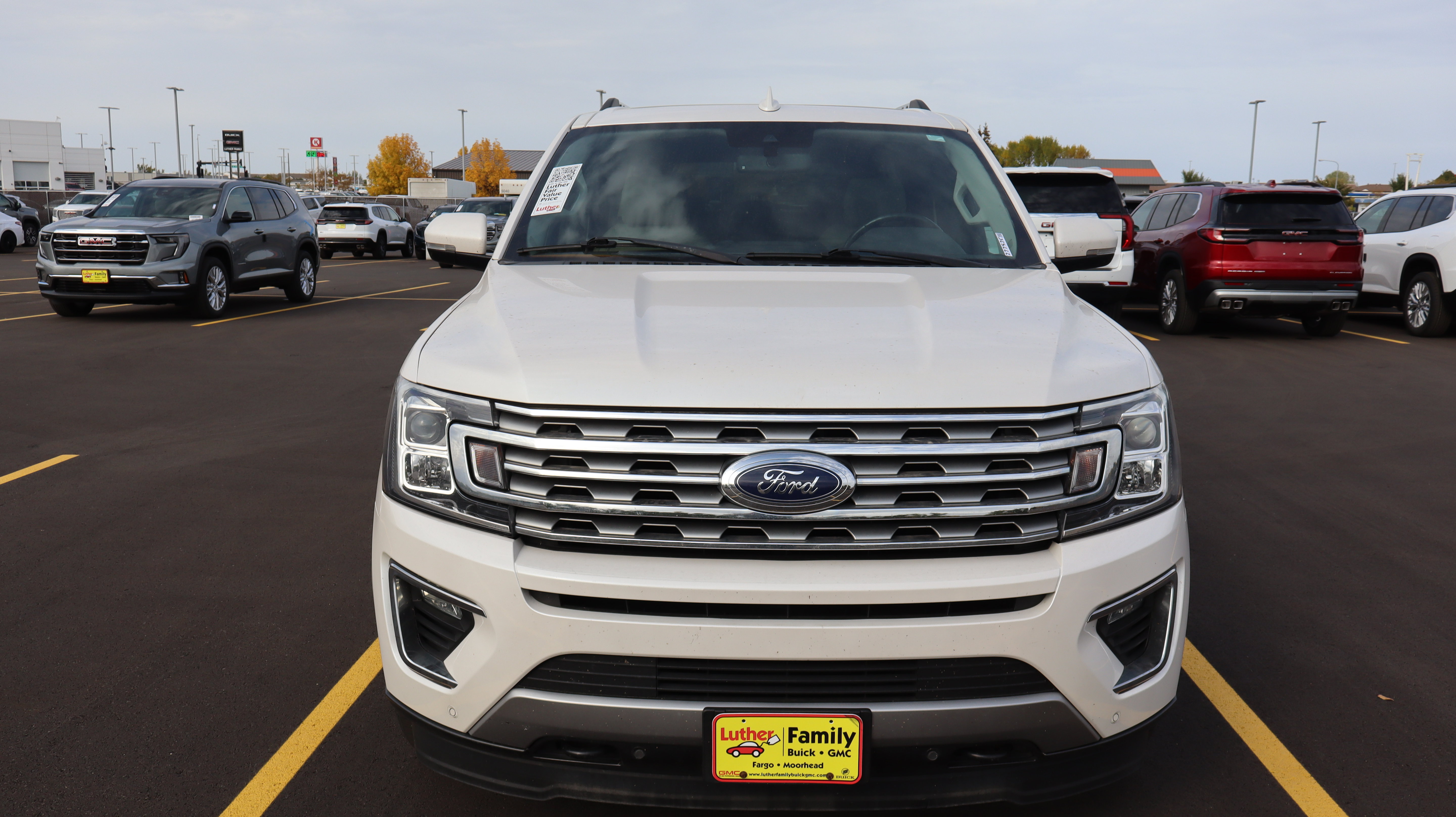 Used 2019 Ford Expedition Max Limited w/ Equipment Group 301A AWD/4WD image 2
