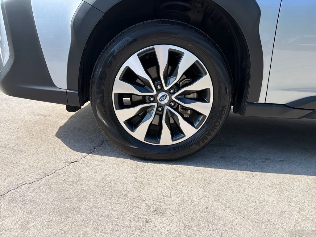 Used 2023 Subaru Outback Touring image 11