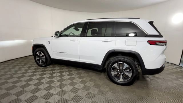 Used 2023 Jeep Grand Cherokee 4WD 4xe image 10