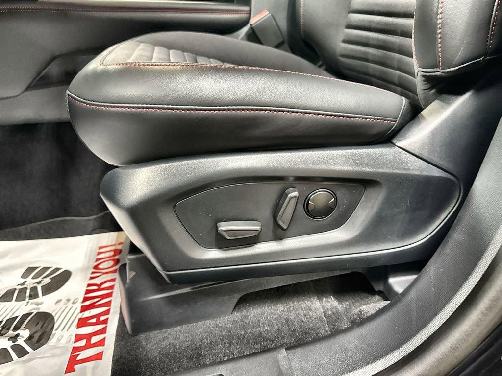 New 2026 Ford Explorer ST-Line AWD/4WD image 13