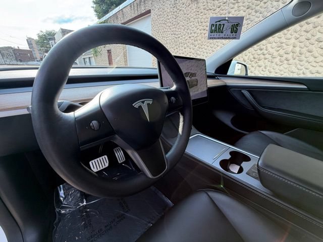 Used 2024 Tesla Model Y Performance AWD/4WD image 16