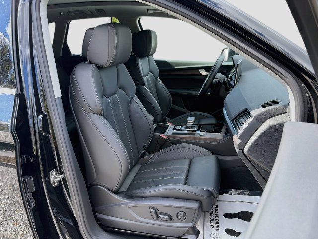 Used 2022 Audi Q5 e Prestige AWD/4WD image 29