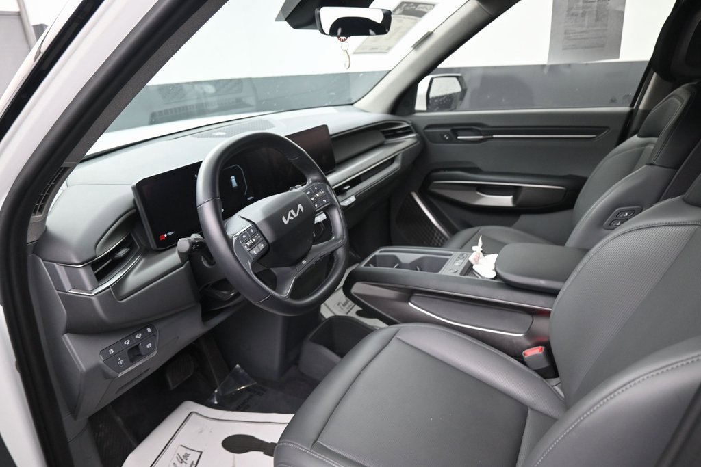 Used 2024 Kia EV9 Light Long Range image 31