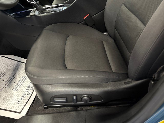 Used 2025 Chevrolet Malibu LT image 16