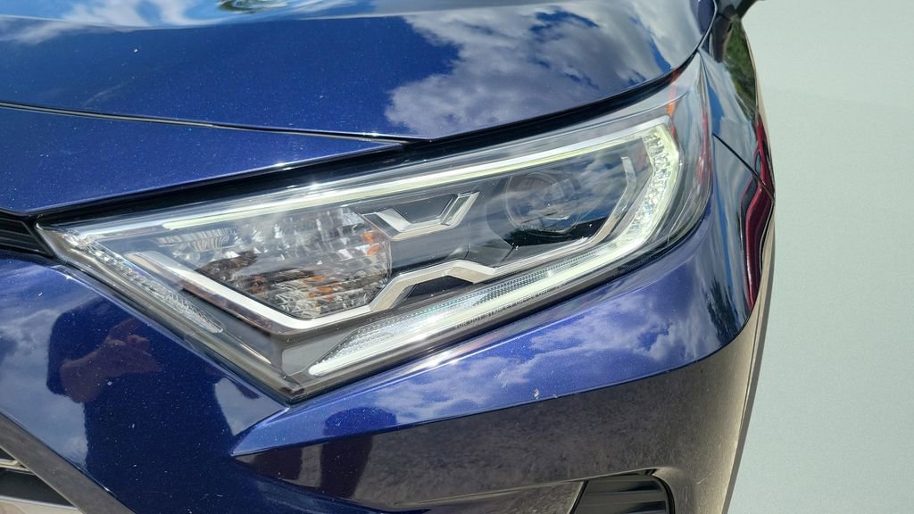 Used 2021 Toyota RAV4 Limited AWD/4WD image 24