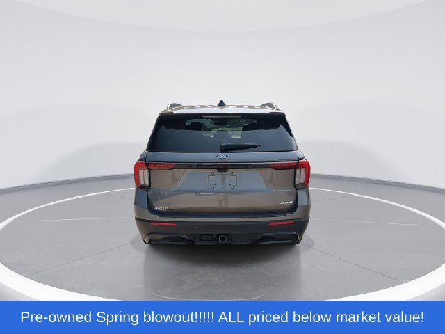 Used 2025 Ford Explorer ST-Line w/ ST-Line Street Pack AWD/4WD image 7