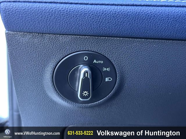 Certified 2025 Volkswagen Taos SEL w/ Taos Adventure Package (SXB) image 24