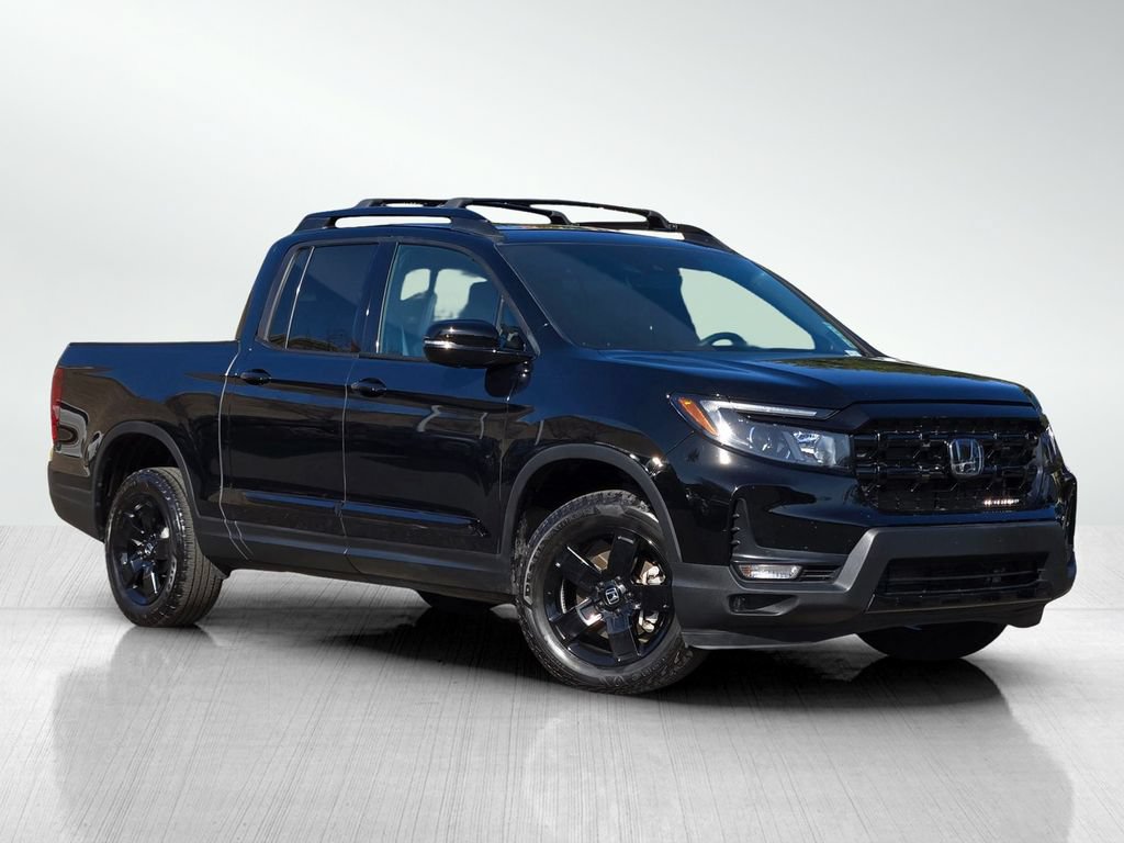 Used 2025 Honda Ridgeline Black Edition image 2