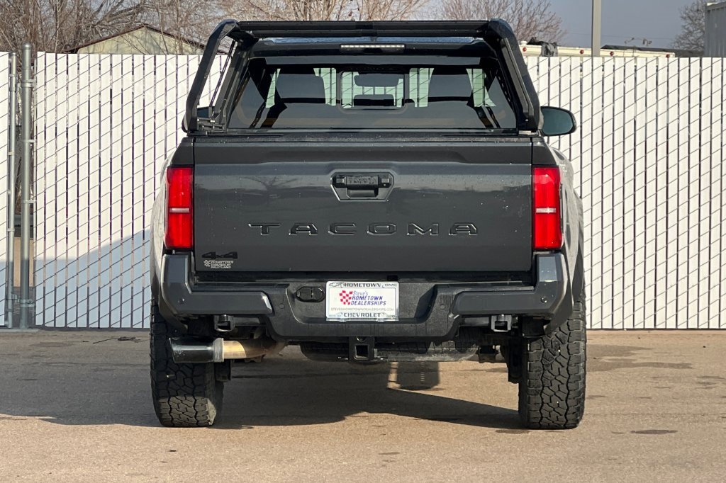 Used 2024 Toyota Tacoma TRD Sport image 5