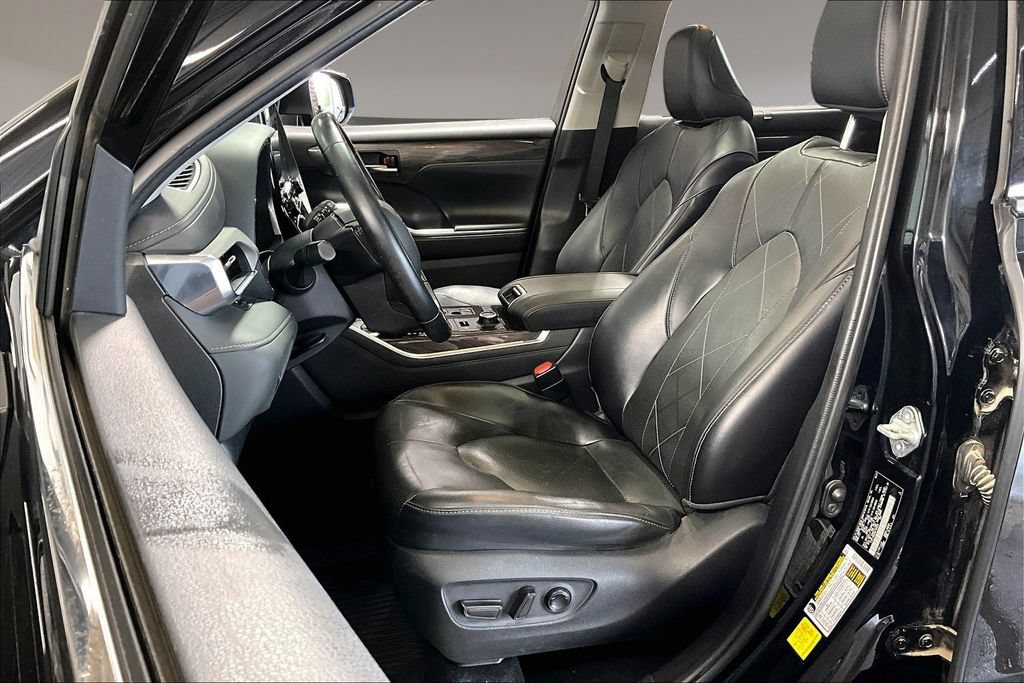 Used 2022 Toyota Highlander Platinum AWD/4WD image 20