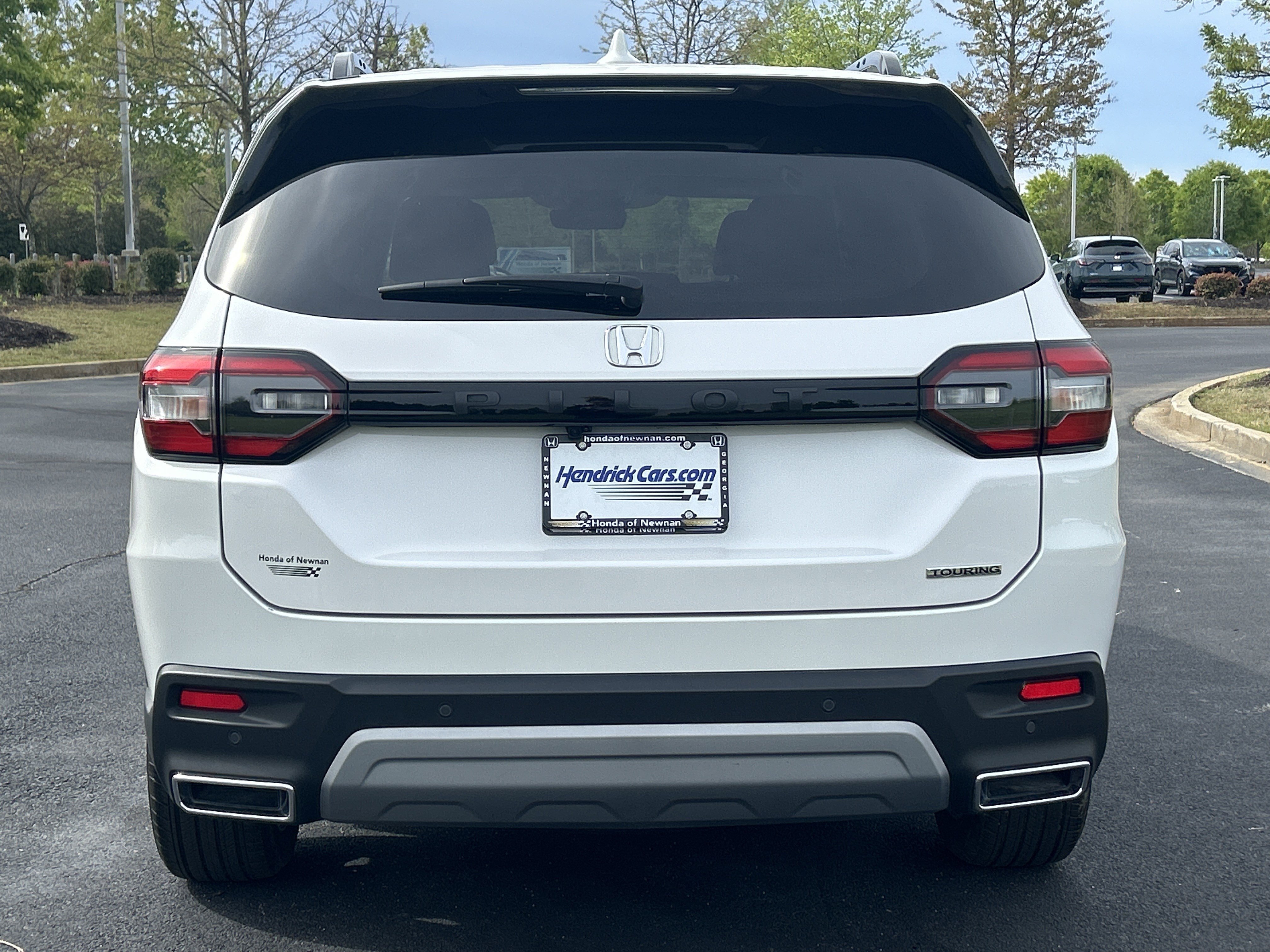 Certified 2025 Honda Pilot Touring image 8