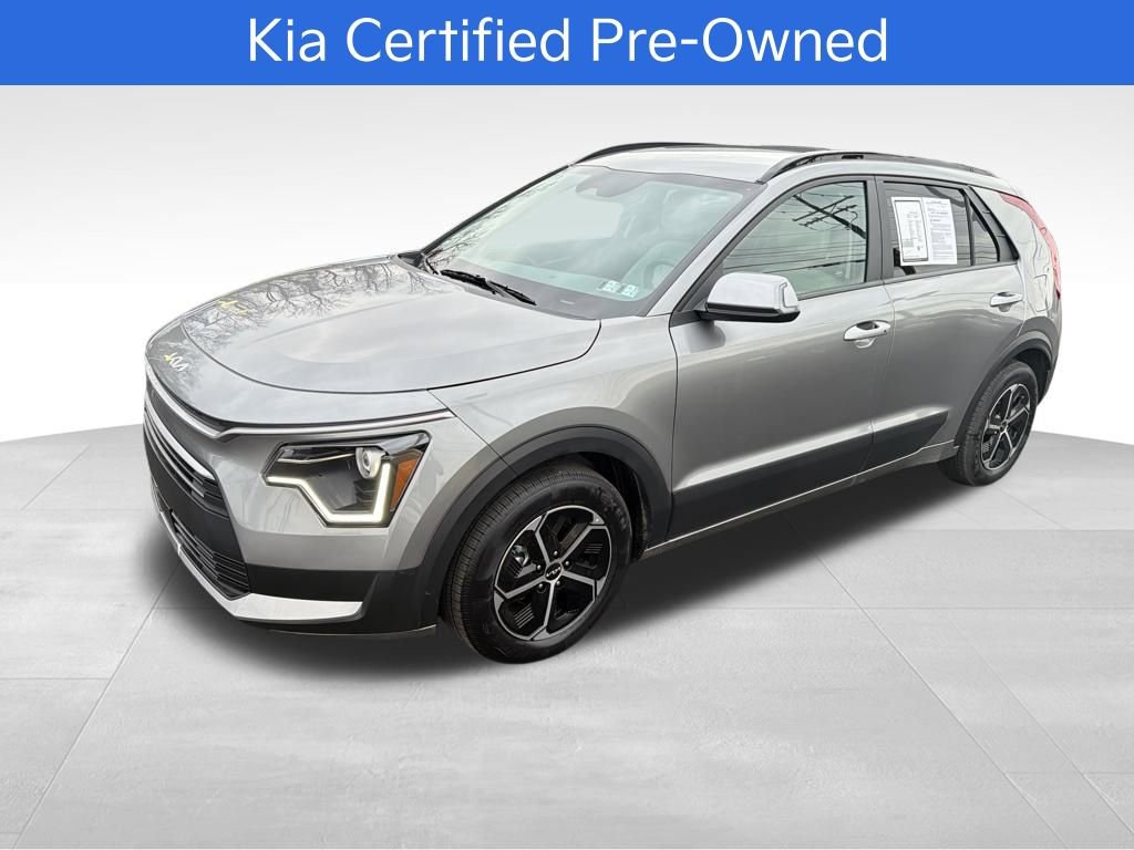 Certified 2025 Kia Niro EX image 5