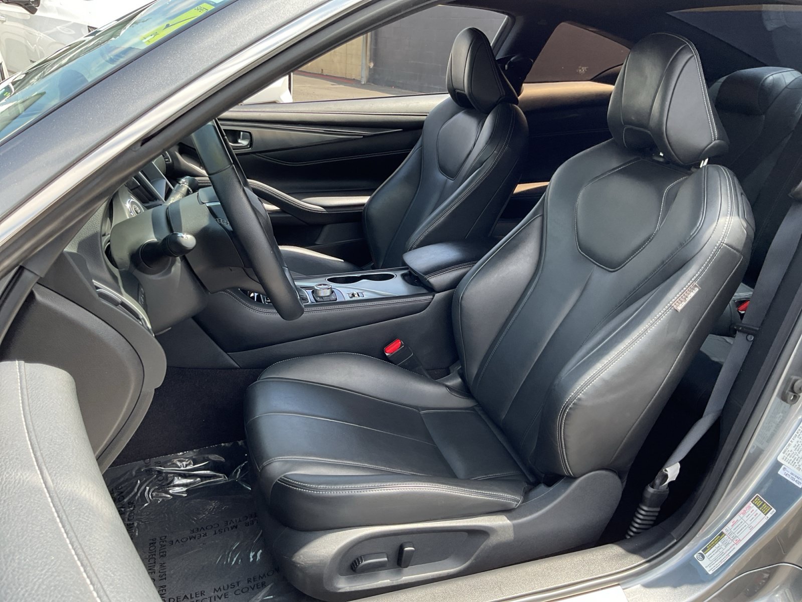Used 2019 INFINITI Q60 3.0t Luxe w/ Cargo Package RWD image 18