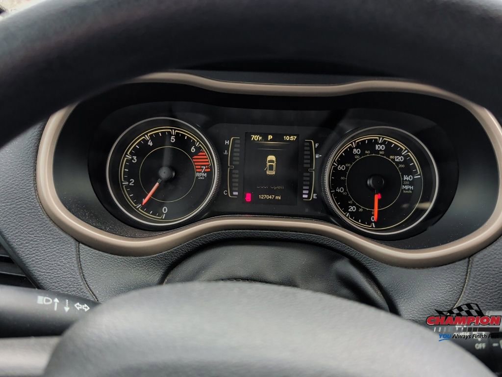 Used 2017 Jeep Cherokee Sport w/ Safety Group image 25