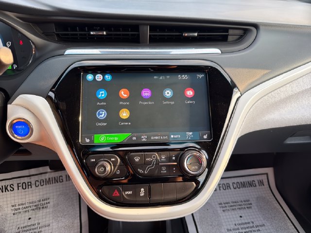 Used 2018 Chevrolet Bolt Premier w/ Driver Confidence II Package FWD image 18