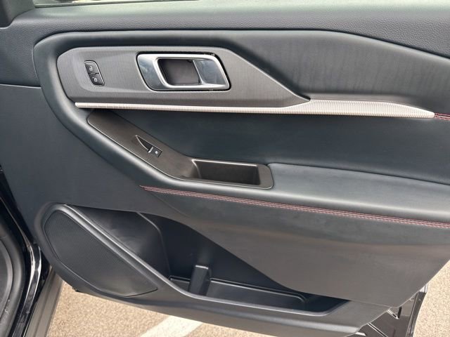 Used 2025 Ford Explorer ST-Line w/ ST-Line Street Pack image 57