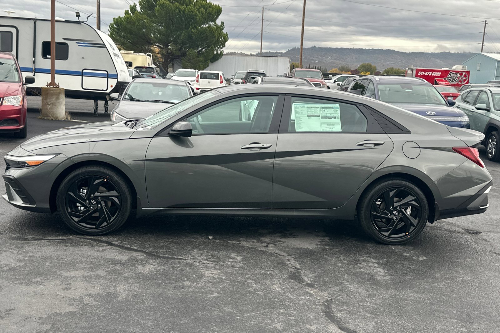 New 2026 Hyundai Elantra Sport FWD image 7