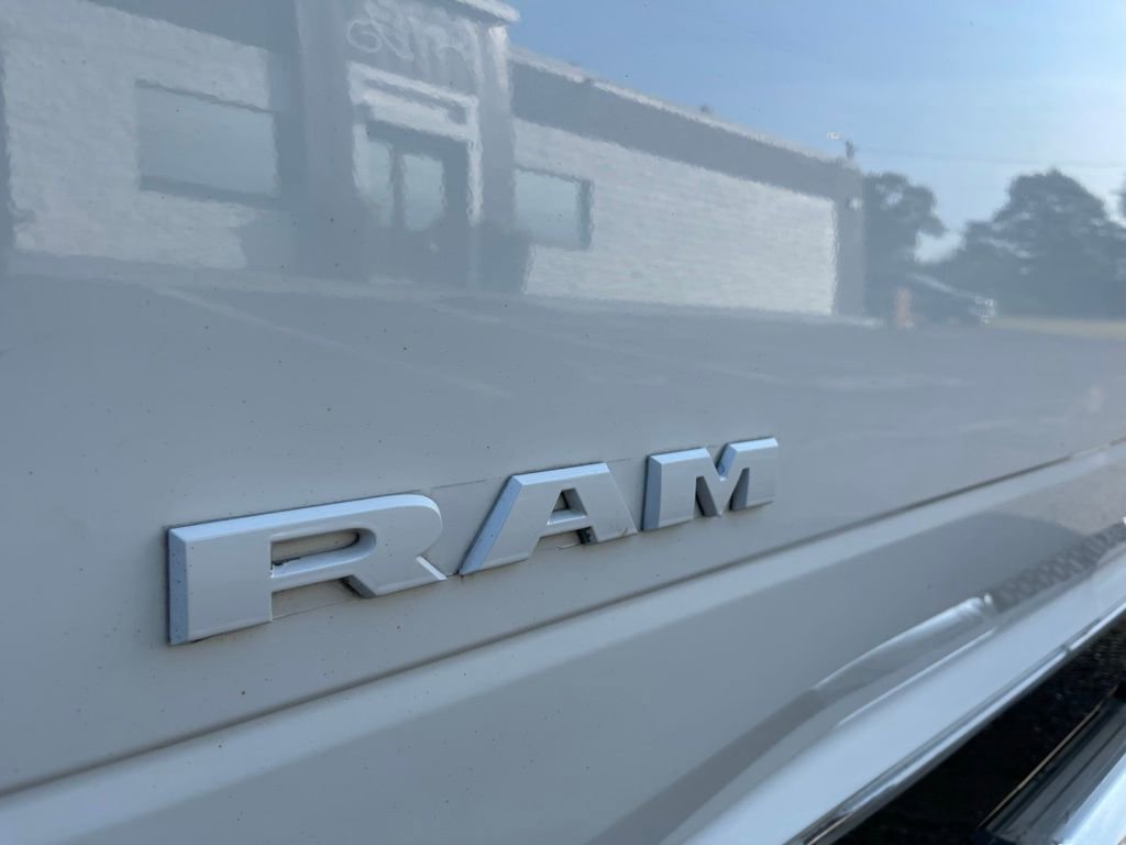 Used 2022 RAM 2500 Tradesman w/ Chrome Appearance Group AWD/4WD image 22