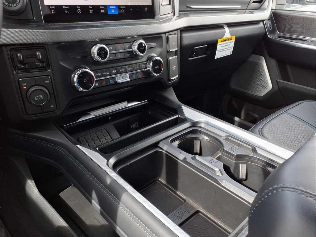 New 2025 Ford F450 Platinum image 7
