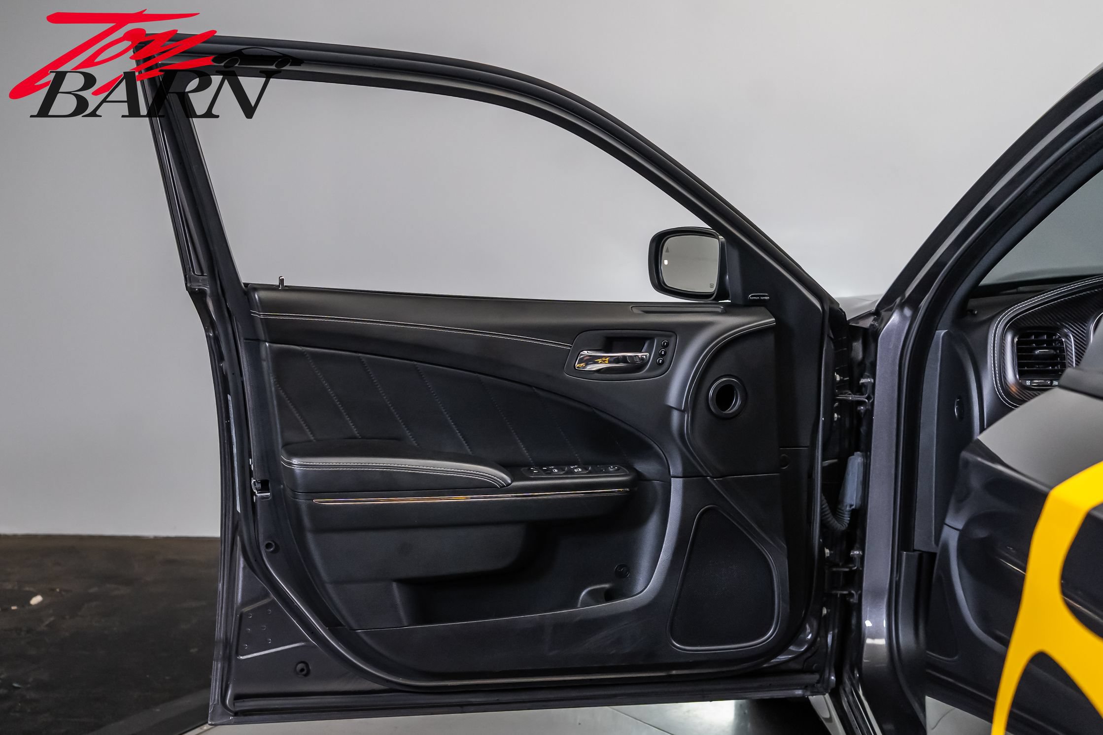 Used 2023 Dodge Charger SRT Hellcat w/ Harman/Kardon Audio Group RWD image 18