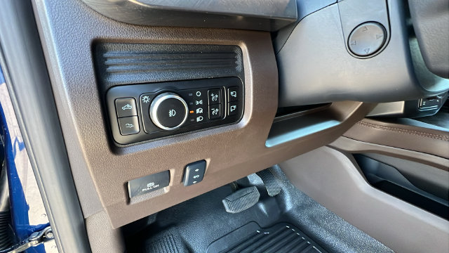 New 2027 Ford F350 King Ranch w/ Tremor Off-Road Package AWD/4WD image 30