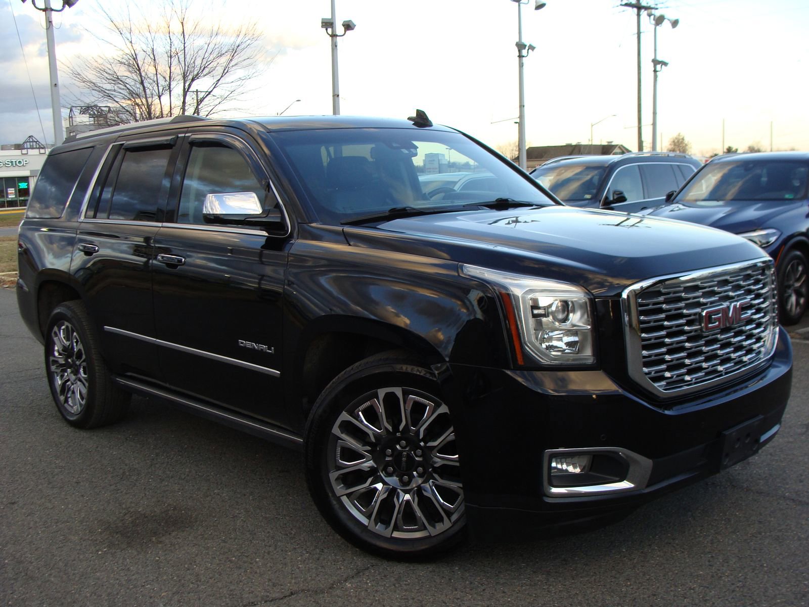 Used 2019 GMC Yukon Denali w/ Denali Ultimate Package