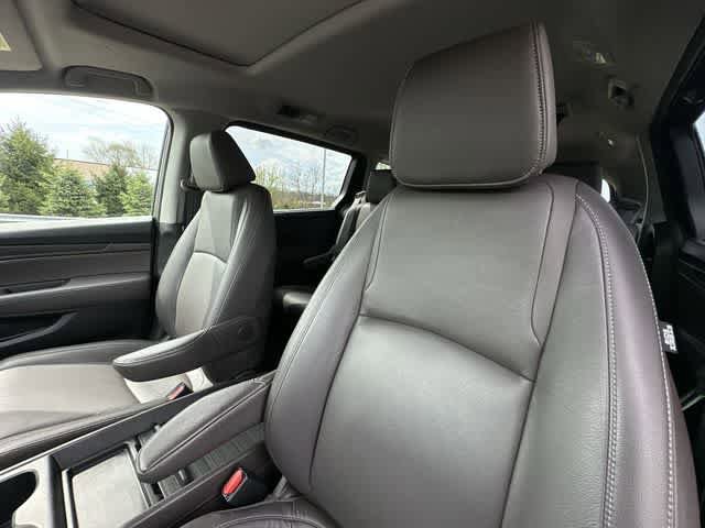 Used 2023 Honda Odyssey EX-L image 17
