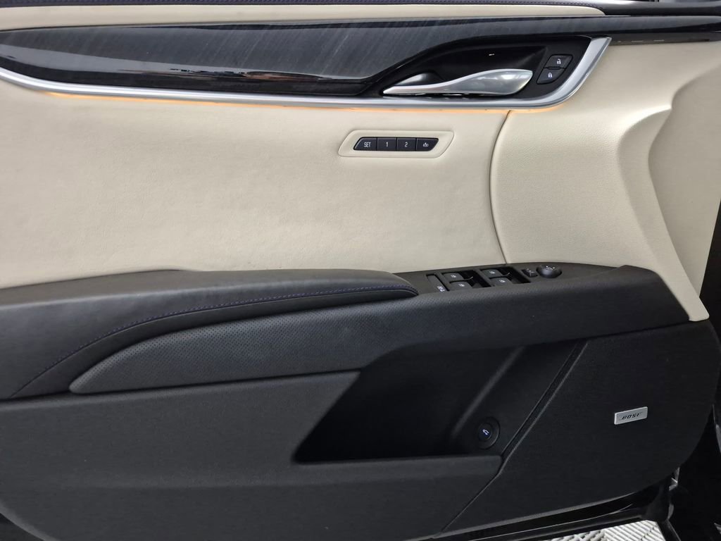 Used 2013 Cadillac XTS Platinum AWD/4WD image 13