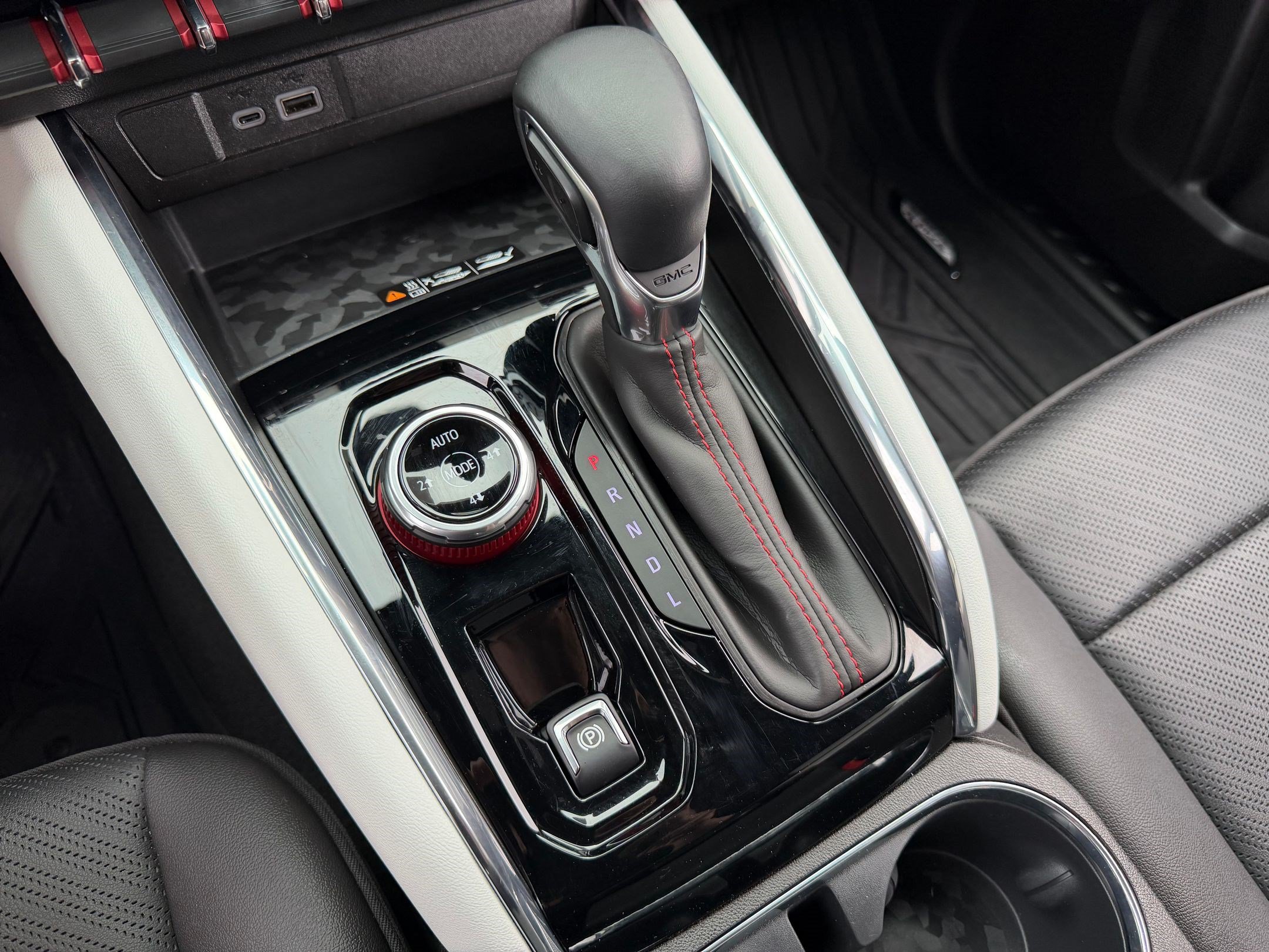 Used 2023 GMC Canyon AT4X w/ Edition 1 AWD/4WD image 15