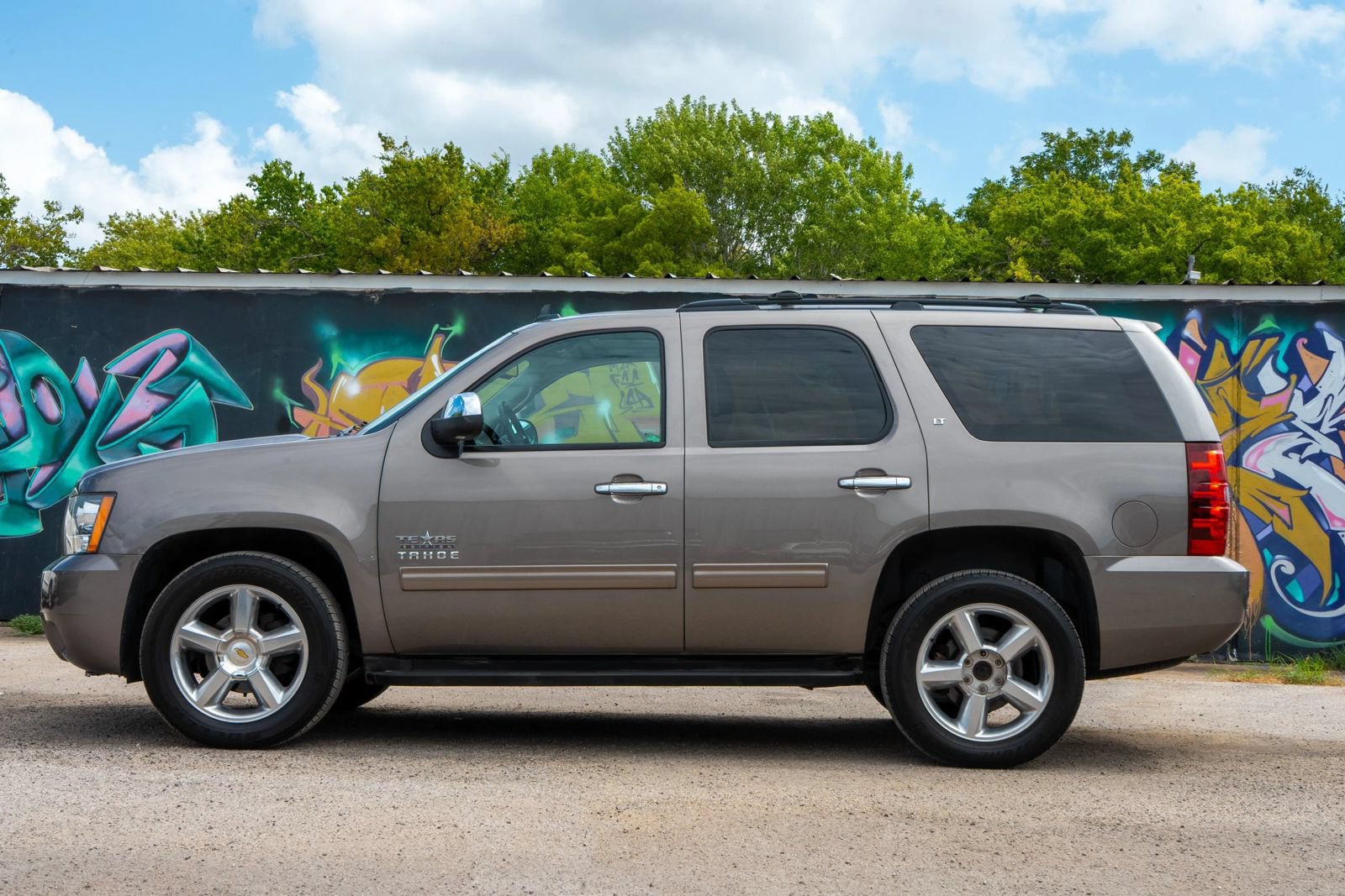 Used 2013 Chevrolet Tahoe LT w/ Texas Edition RWD image 35