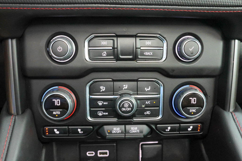 Used 2023 Chevrolet Tahoe RST AWD/4WD image 28