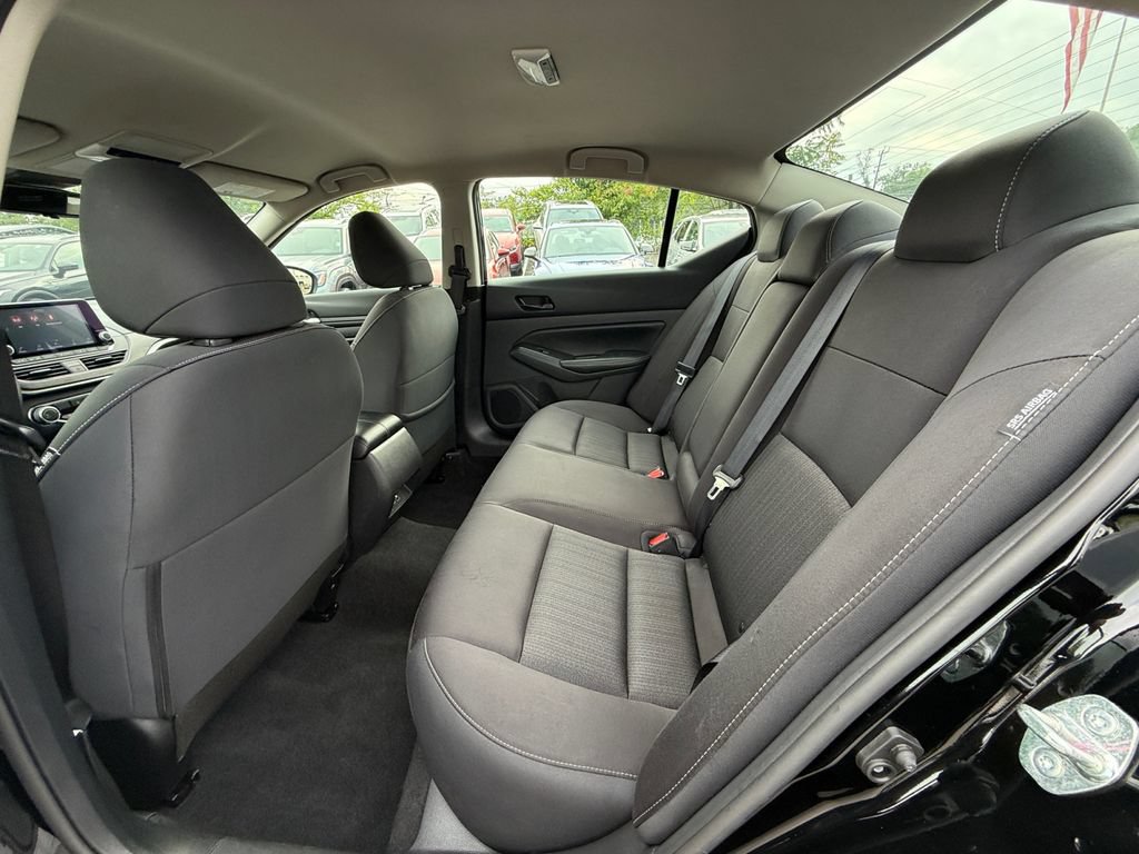 Used 2024 Nissan Altima 2.5 SV FWD image 22