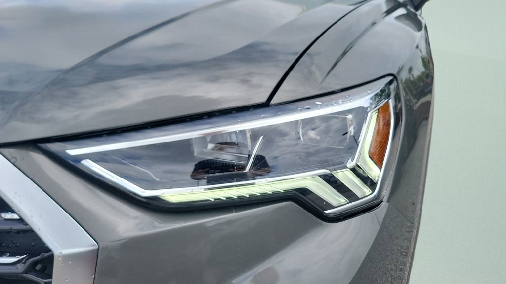 Used 2024 Audi Q3 2.0T Premium image 23