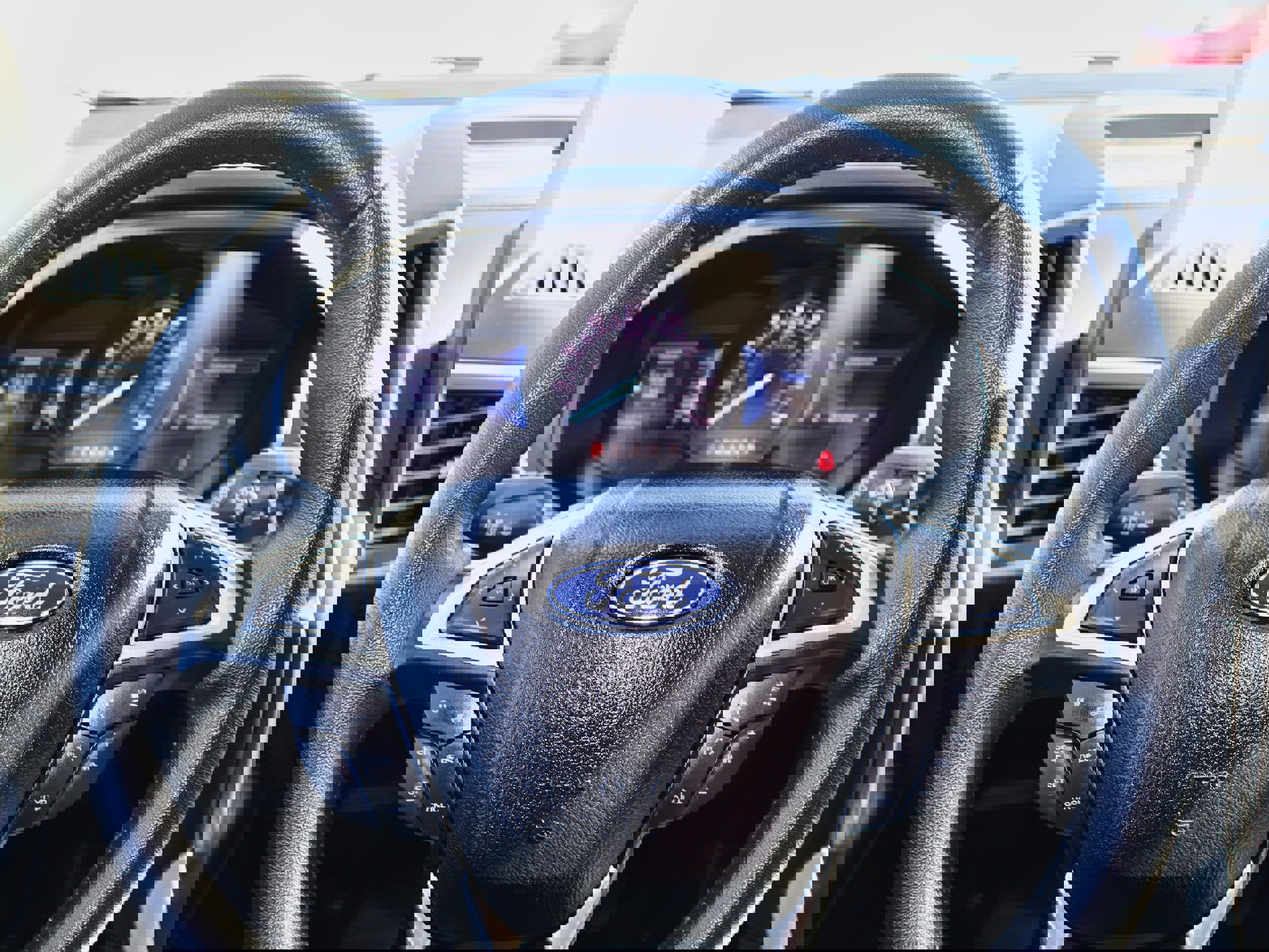 Used 2023 Ford Edge SEL w/ Convenience Package image 20