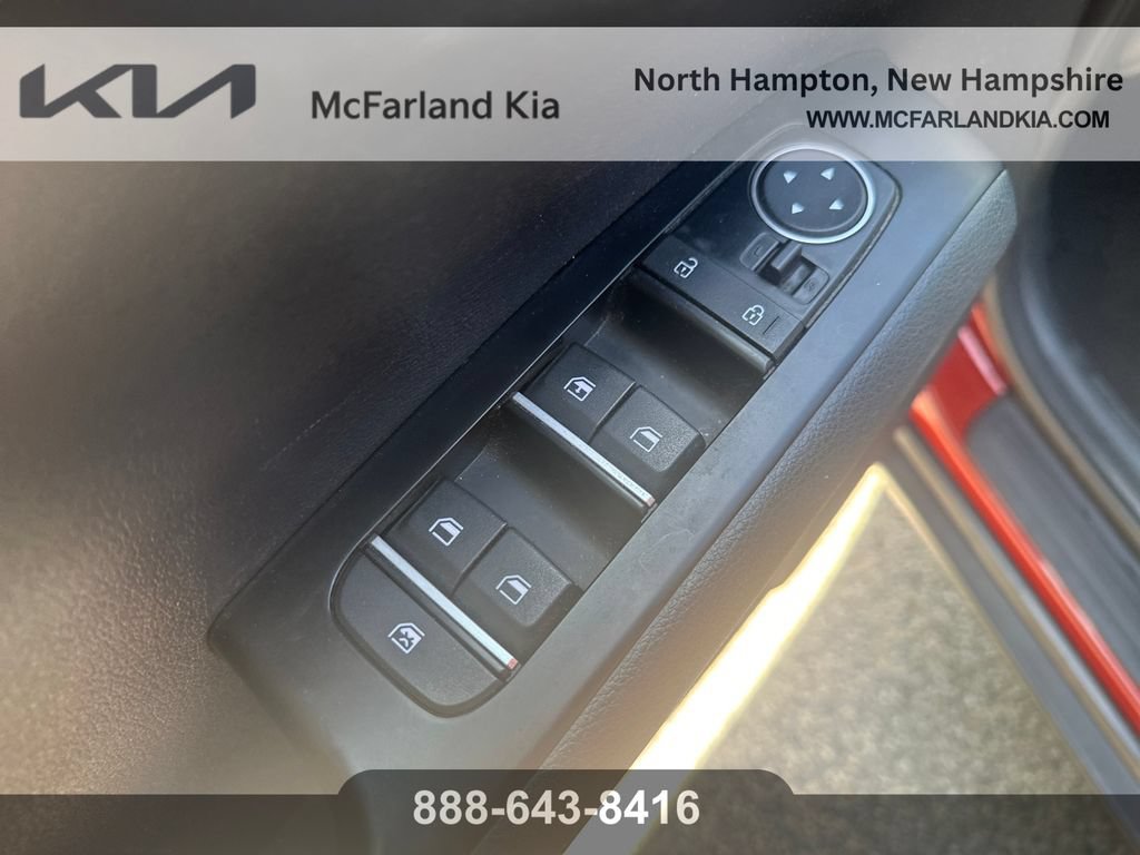 Used 2021 Kia Soul S FWD image 17