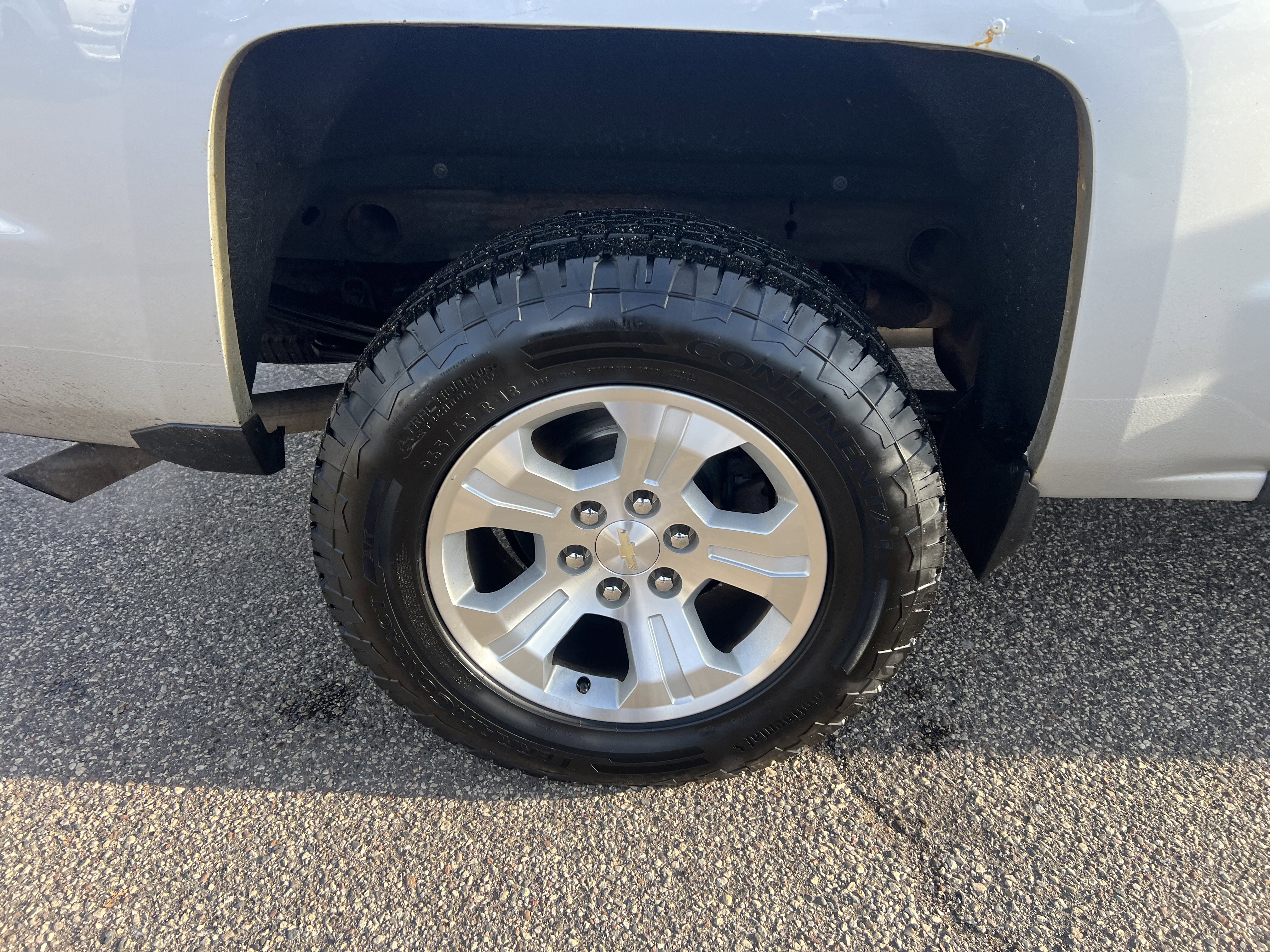 Used 2016 Chevrolet Silverado 1500 LT w/ LT Convenience Package image 9