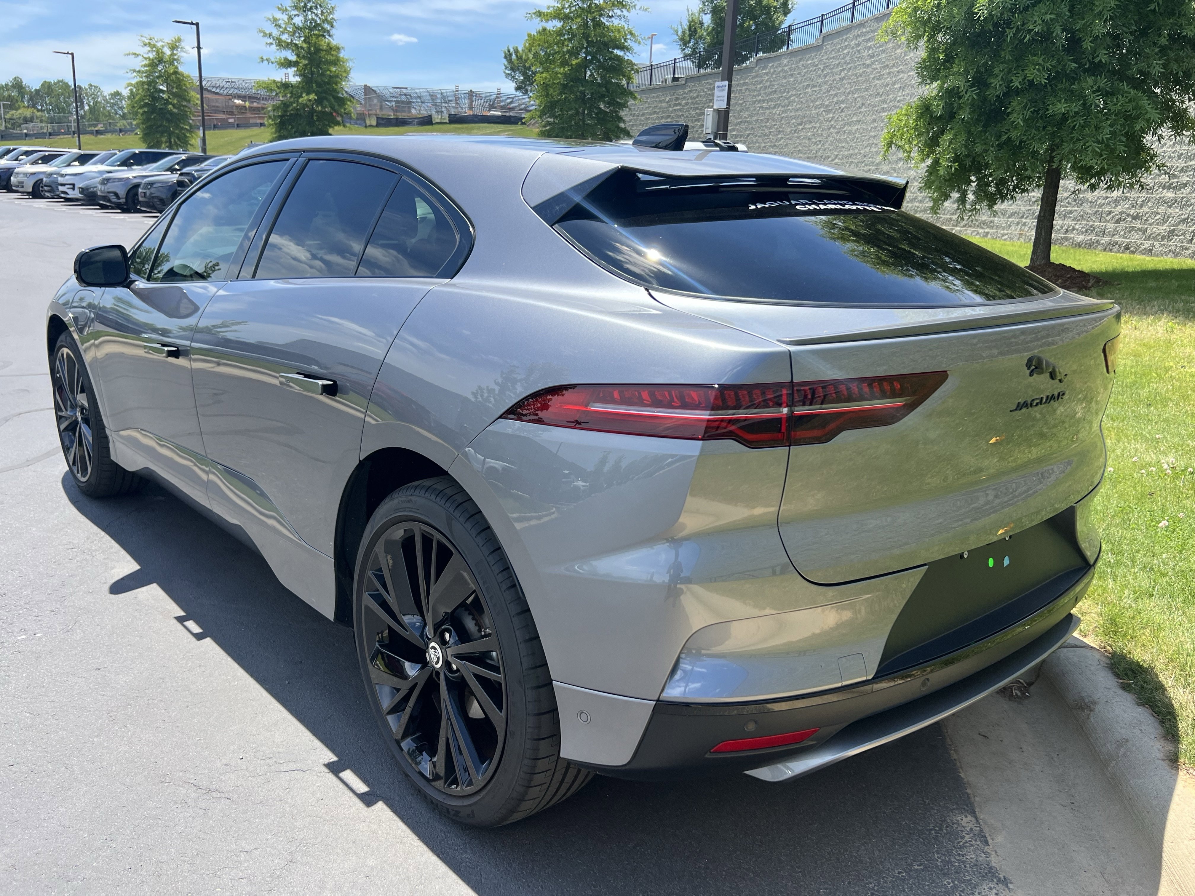Used 2024 Jaguar I-PACE R-Dynamic HSE AWD/4WD image 5