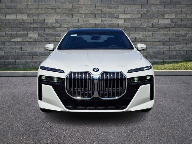 New 2026 BMW 760i xDrive image 2
