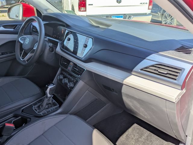 Used 2024 Volkswagen Taos SE FWD image 28